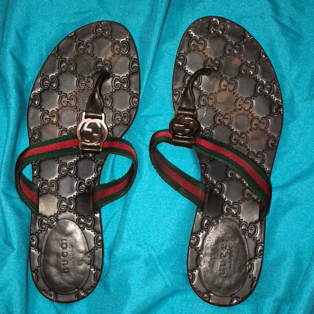 Gucci Flip flops